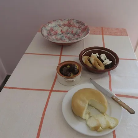 Papantonis Apartment *